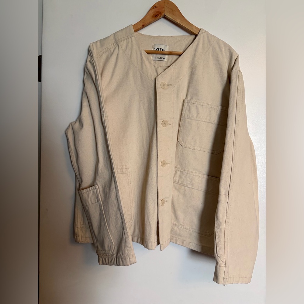 ZARA Women’s Beige Button-Front Utility Shirt Jacket